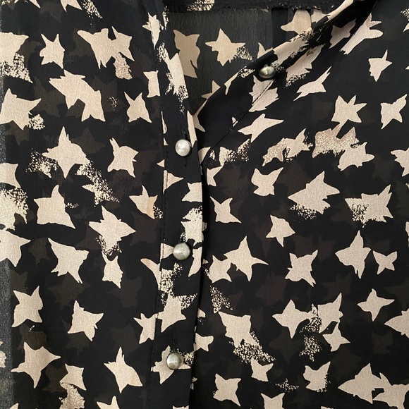 Star long Sleeve silk like top - Picture 2 of 2
